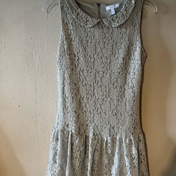 Delia’s Gray Collared Lace Mini Dress lined  M - Picture 5 of 5